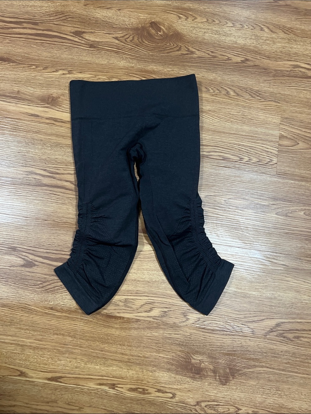 lululemon athletica Black Ruched Capri Leggings